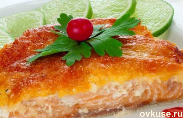 Горбуша, запеченная с сыром