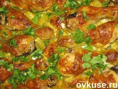 Куриные голени в сметане с картошкой