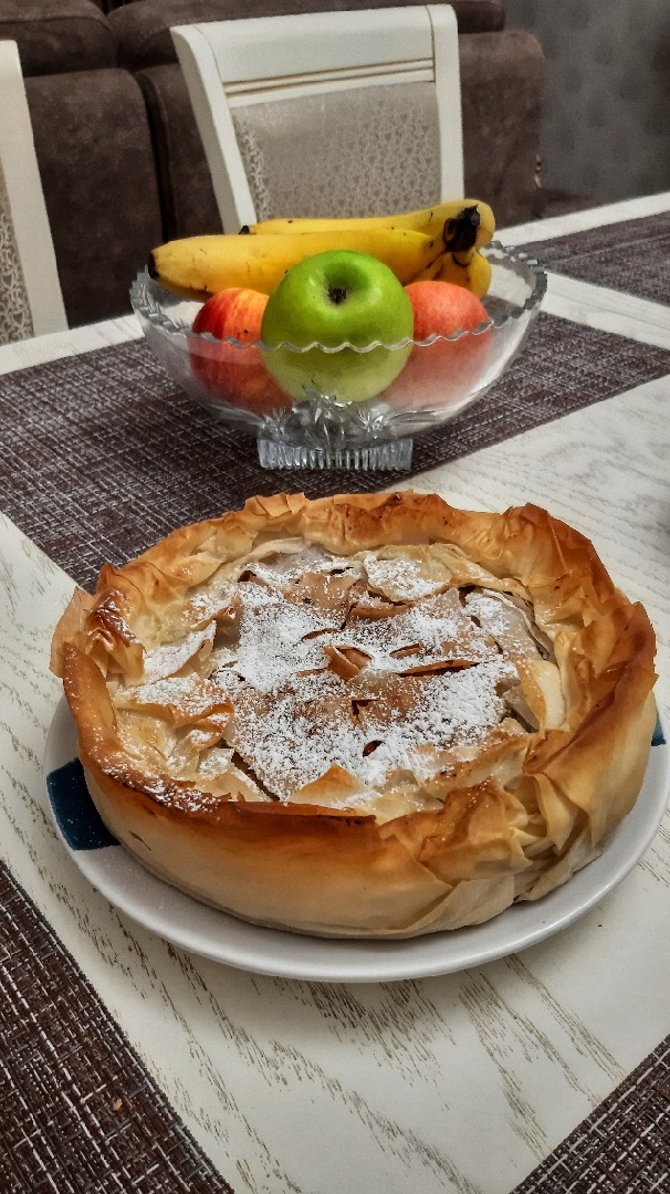 Заливной пирог с яблоками