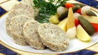 Рыбные колбаски с чесноком