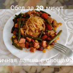 Яичная лапша с овощами