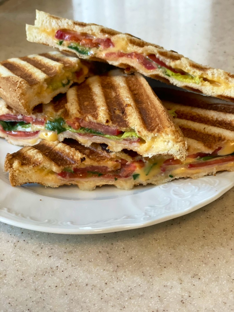 Горячие бутерброды 🥪 (сэндвич) с балыком и зеленью