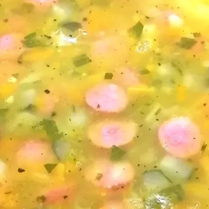 Чечевично-гороховый суп с охотничьими колбасками