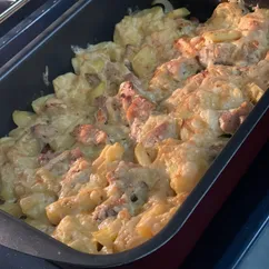 Картофельная запеканка с курицей под сырной корочкой😋