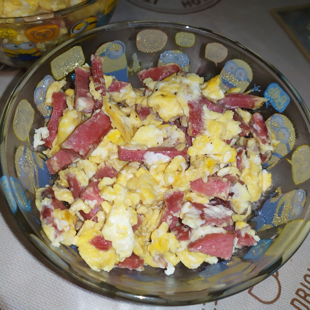 Лепешка на завтрак с яйцами и колбасой рецепт – Авторская кухня: Завтраки. «Еда»
