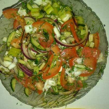 Салат из сельдерея с красным луком