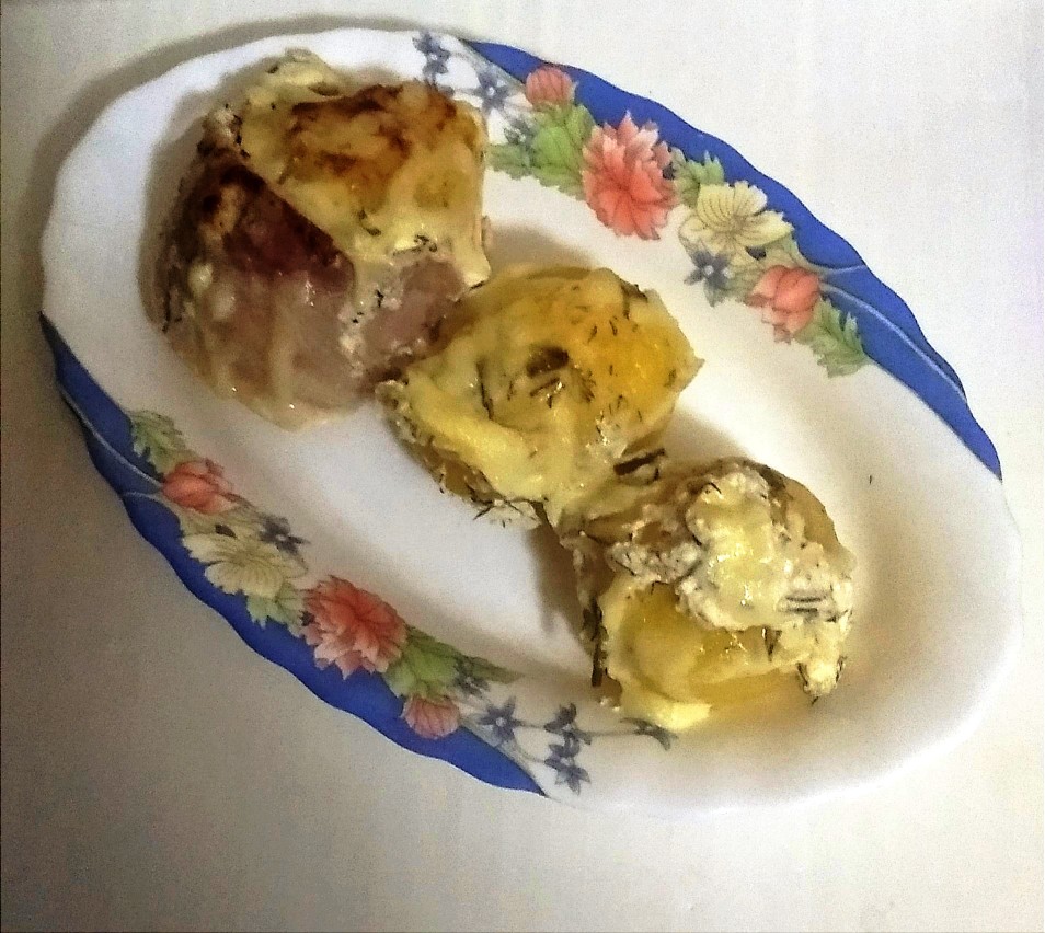 Картошка в беконе с чесноком, пошаговый рецепт на ккал, фото, ингредиенты - Ирина Арканникова