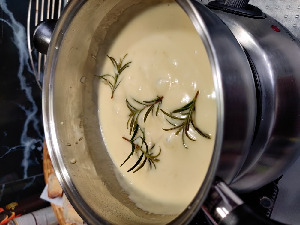 Сырное фондю svoiardi
