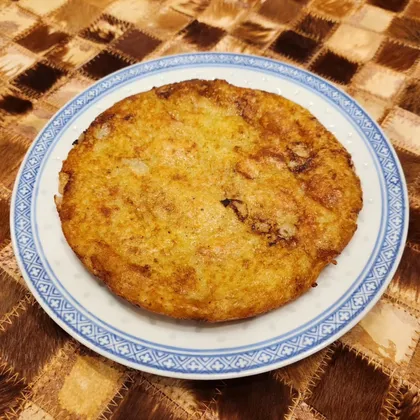 Бабка-драник на сковороде