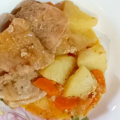 Корейка тушеная с овощами