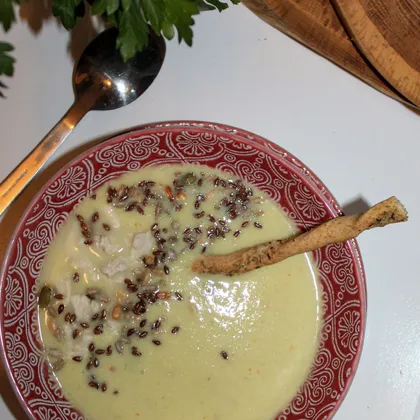 Суп-пюре из цветной капусты с индейкой 