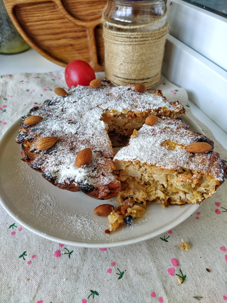 Насыпной пирог с овсянкой и яблоками