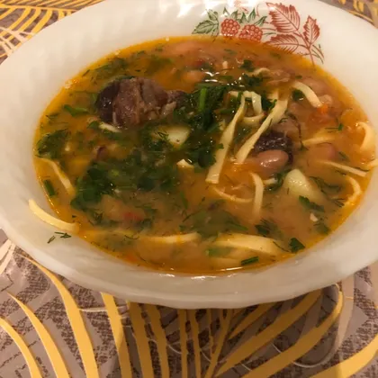 Суп из домашнего сушенного мяса, с фасолью, чечевицей и домашний лапшой 😋