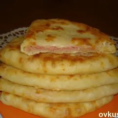 Сырные лепёшки с начинкой