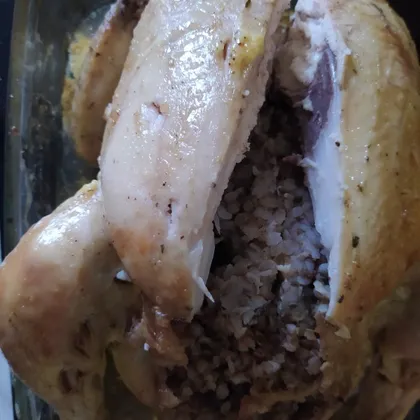 Курица, фаршированная гречкой с грибами
