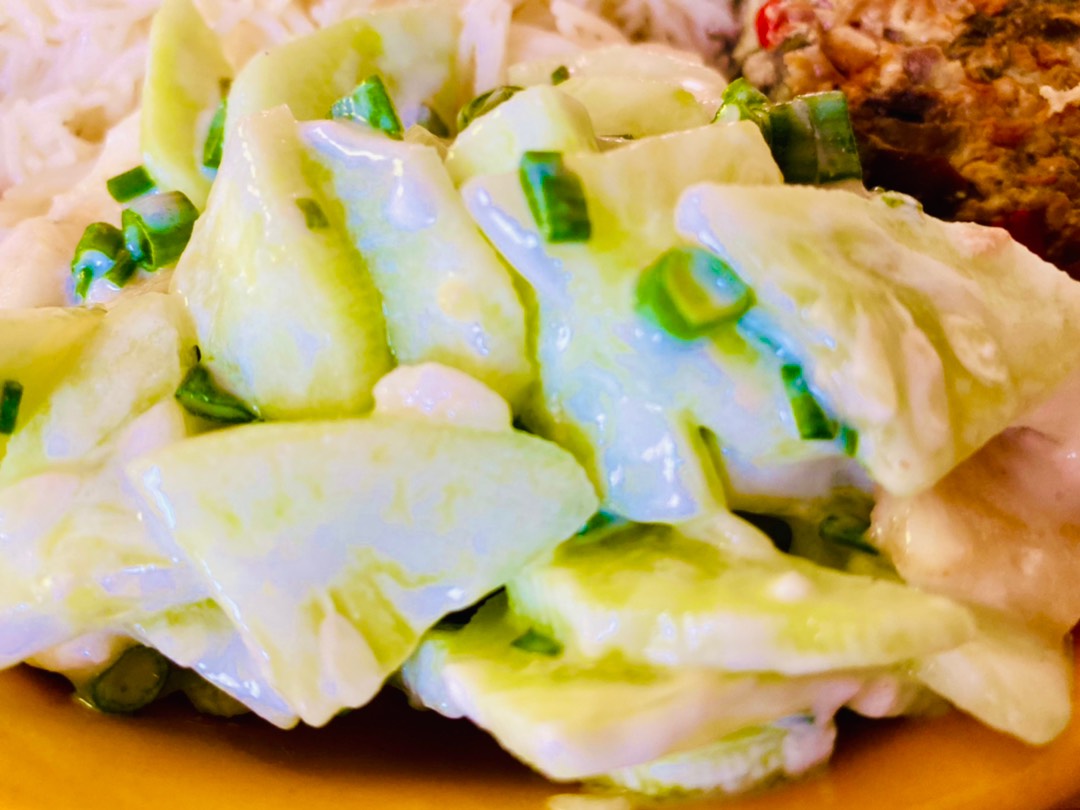 Салат из огурцов и яблок