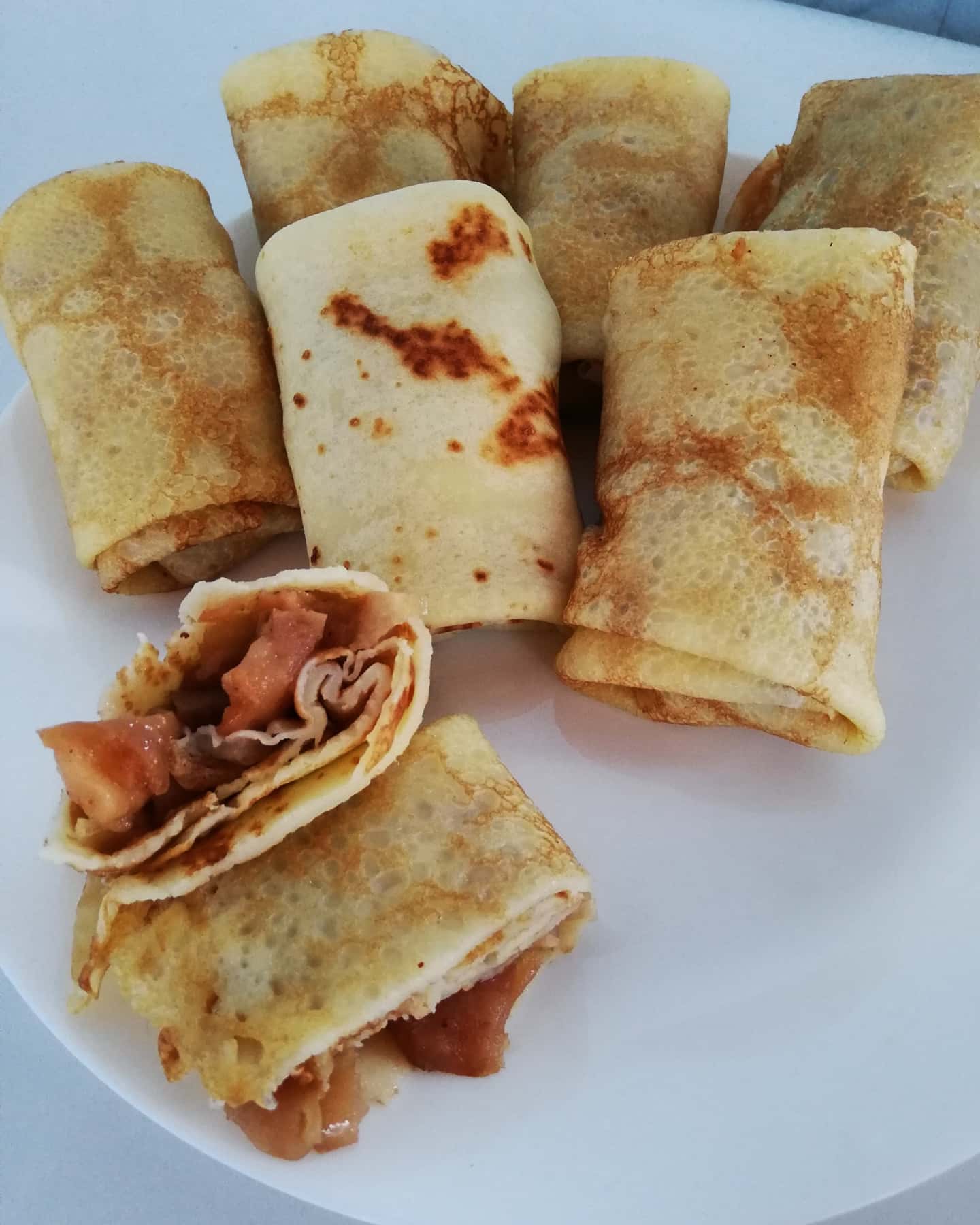 Блинчики с яблочной начинкой
