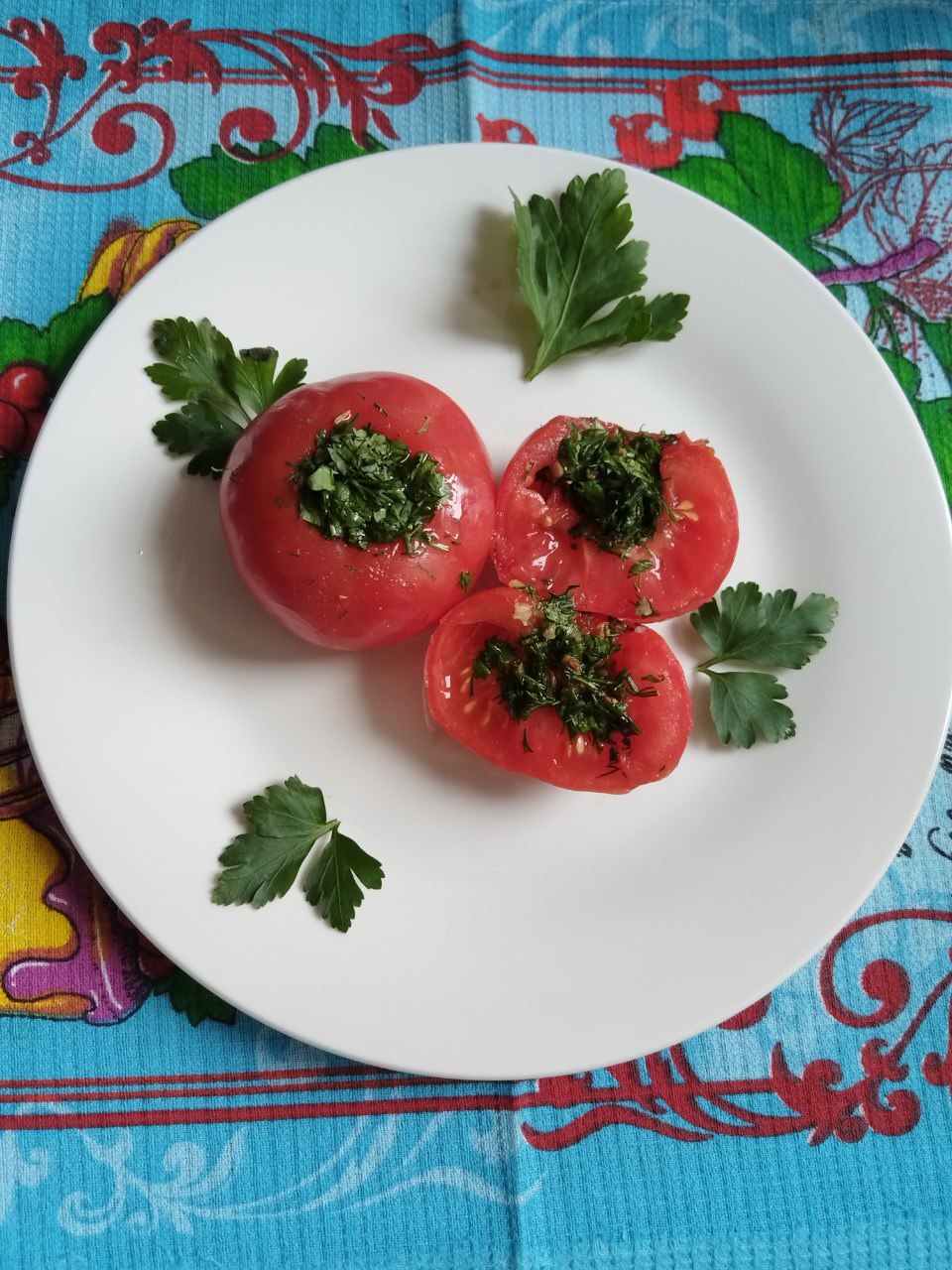 Солёные помидоры фаршированные зеленью ПП