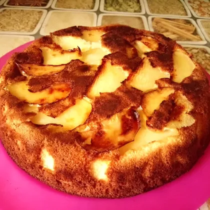 Яблочный пирог (бисквит)