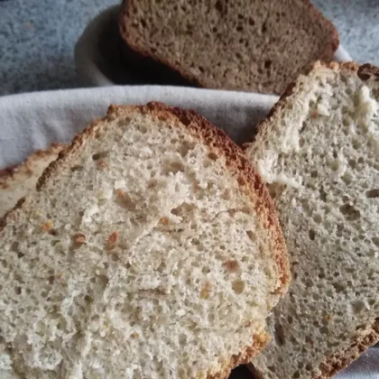 Пшеничный формовой хлеб на ржаной закваске