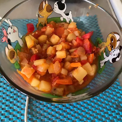 Салат овощной с кабачками и помидорами