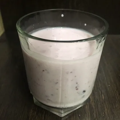 Йогурт на скорую руку из лесных ягод