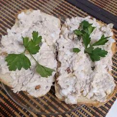 Паштет из куриного мяса с грецкими орехами