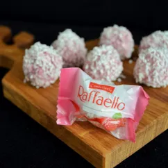 Малиновая raffaello