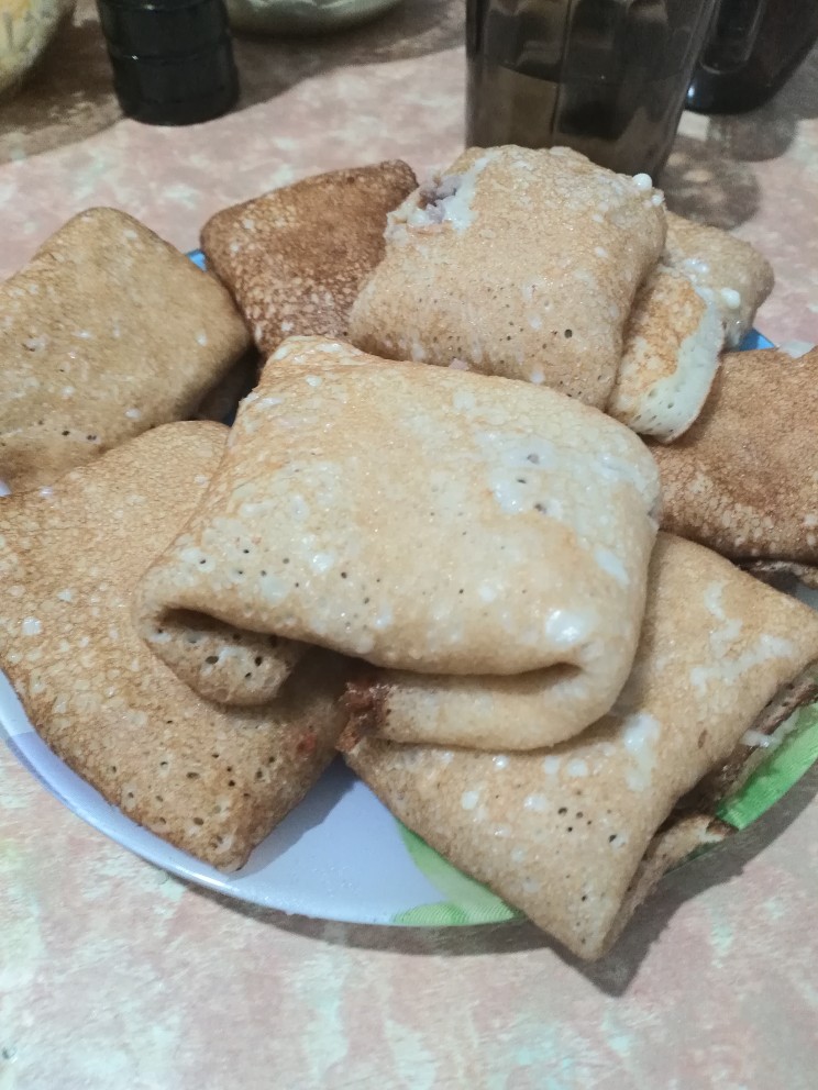 Блины с начинкой с соусом бешамель