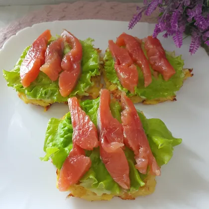 Картофельные бутерброды с форелью 