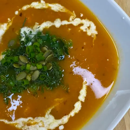 Тыквенный крем-суп с печёными перцами