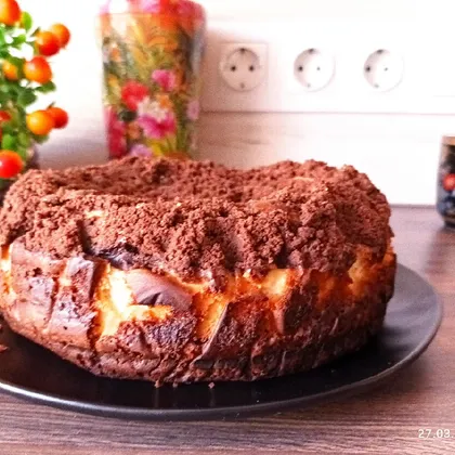Сливочно-творожный пирог с шоколадной крошкой