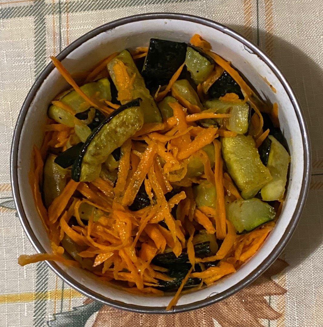 Салат 🥗 с кабачком