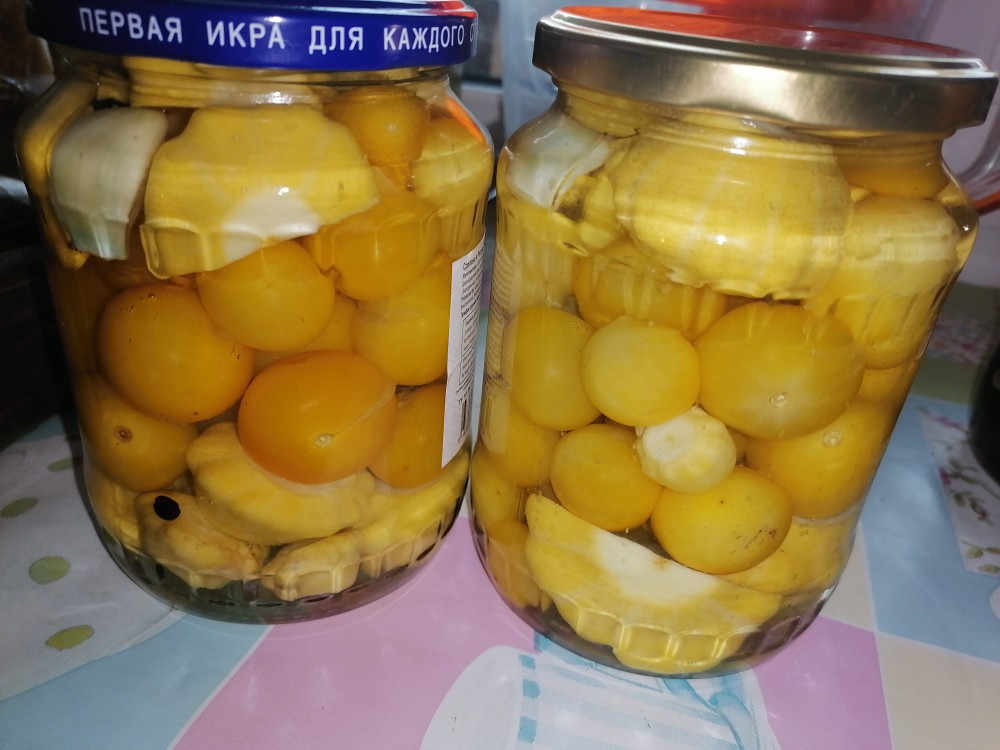Маринованные патиссоны и помидоры