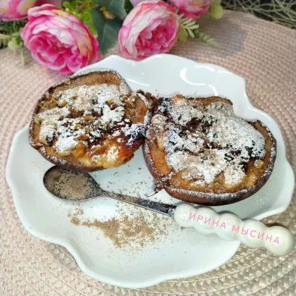 Запечённые груши с орехами и сыром Рокфорти 