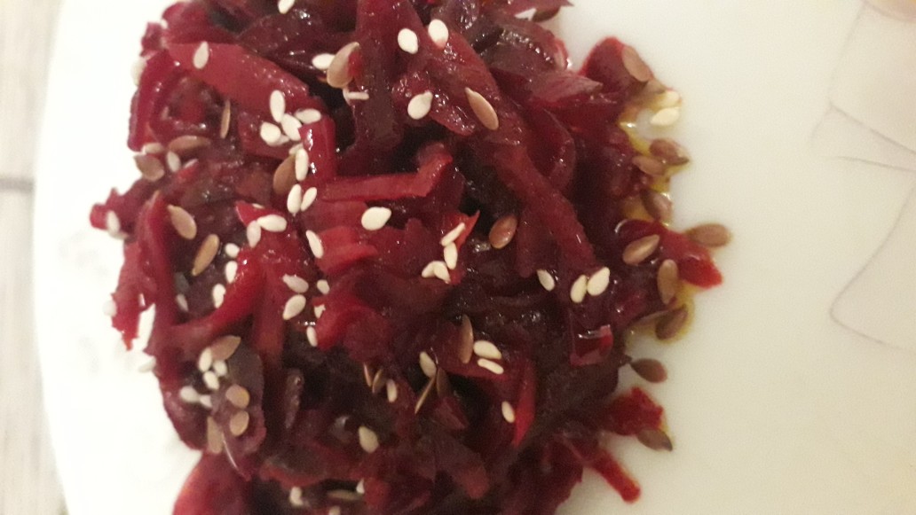 "Свёкольный😋тёплый салат"