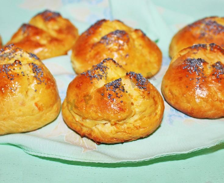 Морковные булочки с маком