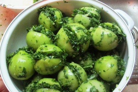 Соленые зеленые помидоры по-грузински рецепт | Кашевар