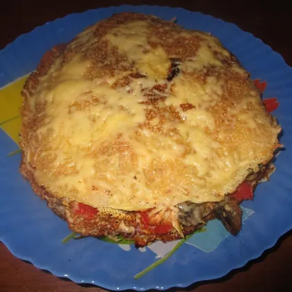 Блинный пирог - запеканка с помидорами и грибами
