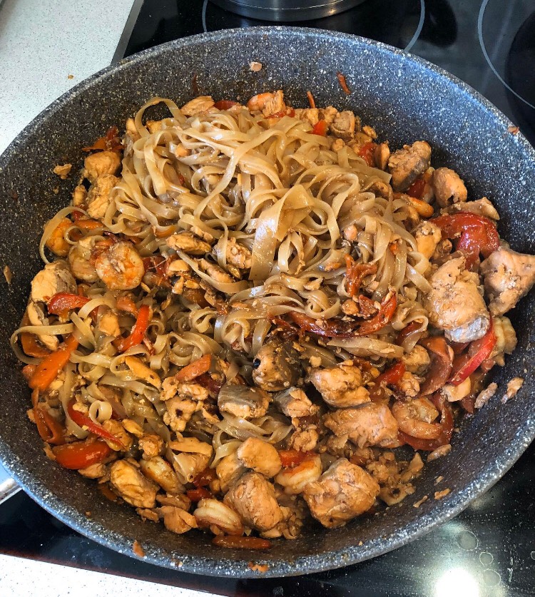 Удон с морепродуктами 🦐