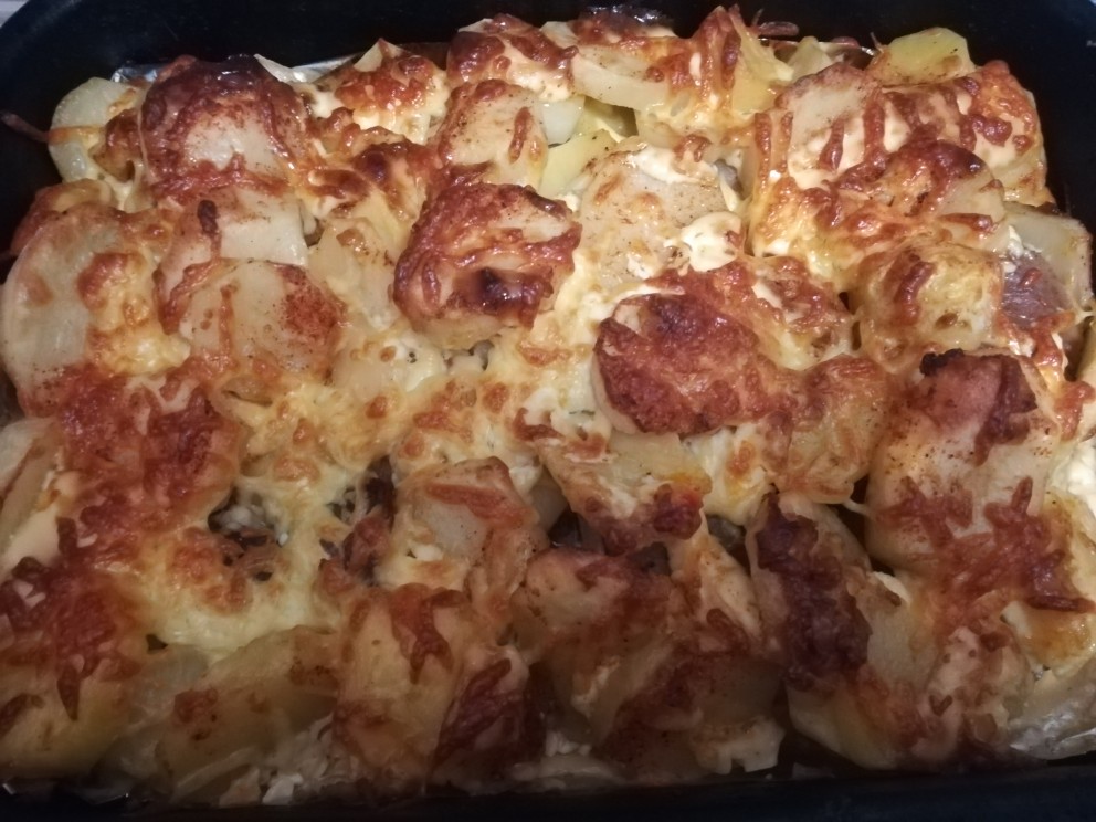 Картошка, запеченная с мясом под сыром – пошаговый рецепт приготовления с фото