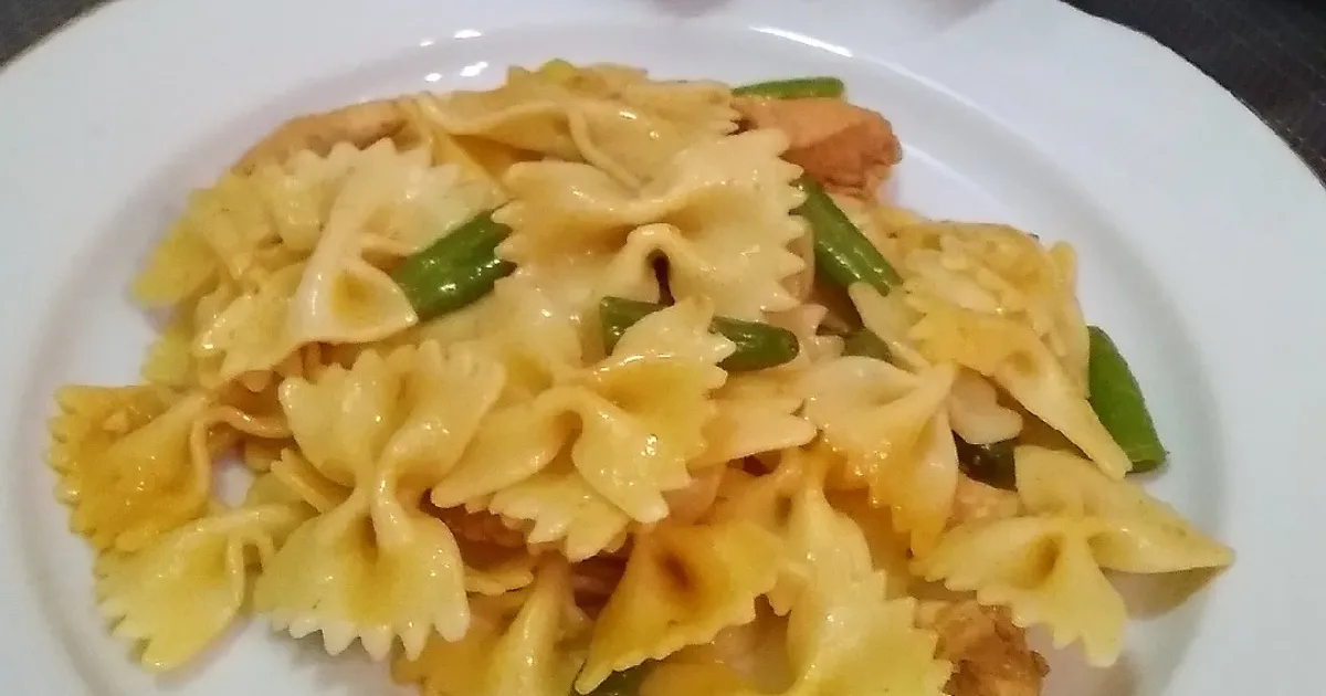 Паста фарфалле с курицей, фасолью под соевым соусом рецепт с фото ...
