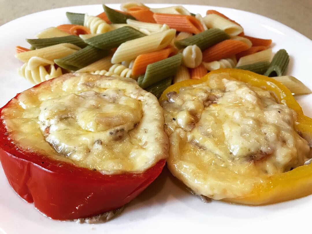 Медальон из перцев фаршированный