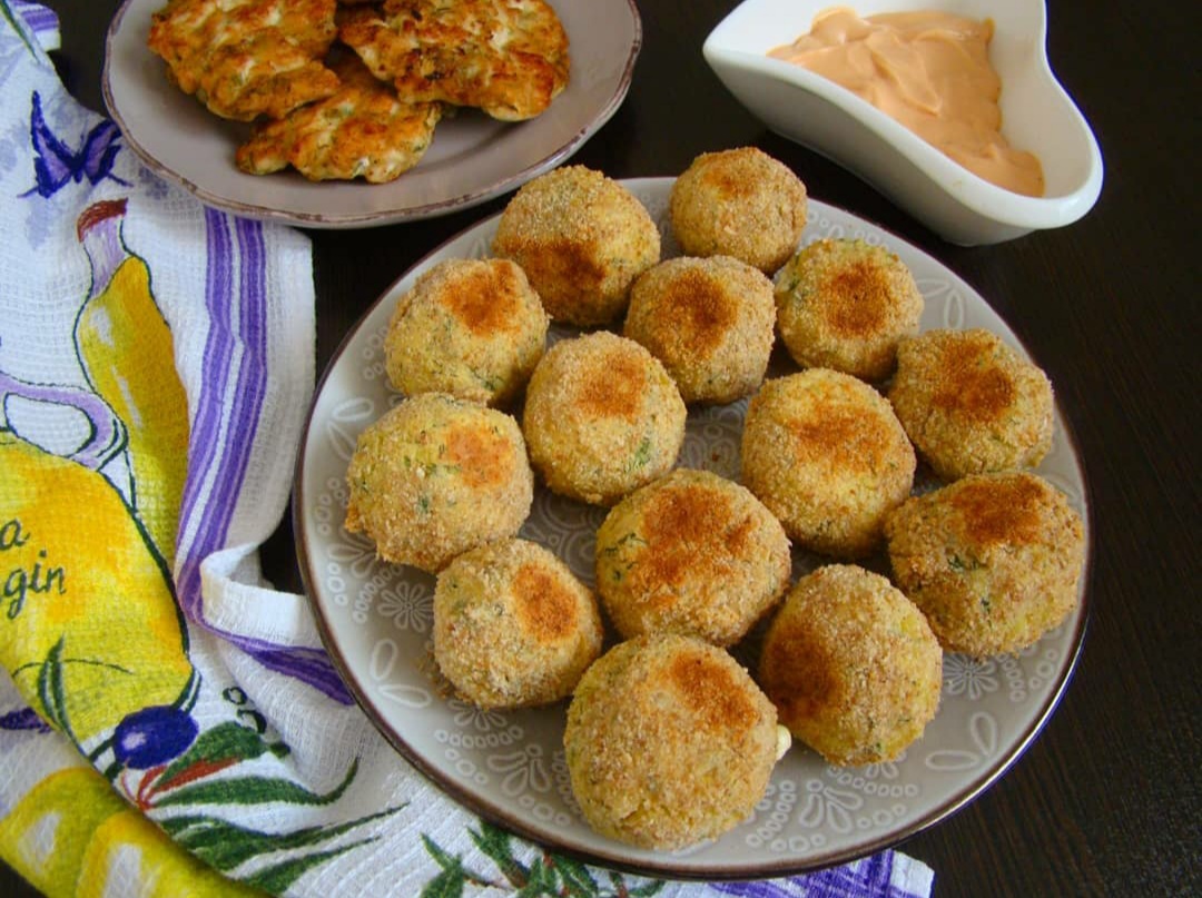 Картофельные шарики из пюре в духовке рецепт с фото