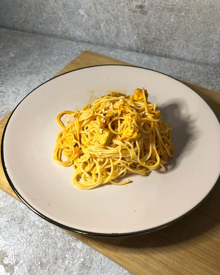 Спагетти с курицей в томатном соусе - рецепт автора Павел Дорофеев