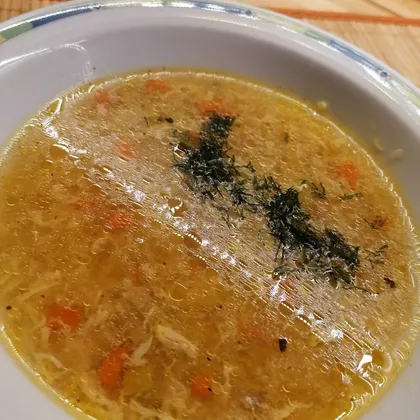 Овощной суп с яйцом на курином бульоне