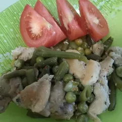 Тушёная курочка с овощами