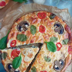 Лоранский пирог с курицей, грибами, шпинатом и сыром