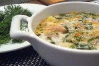 Нежная рыба с луком-пореем и сливками