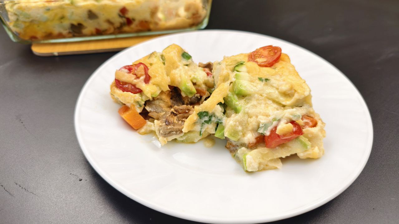 Запеканка с кабачками, помидорами и сыром